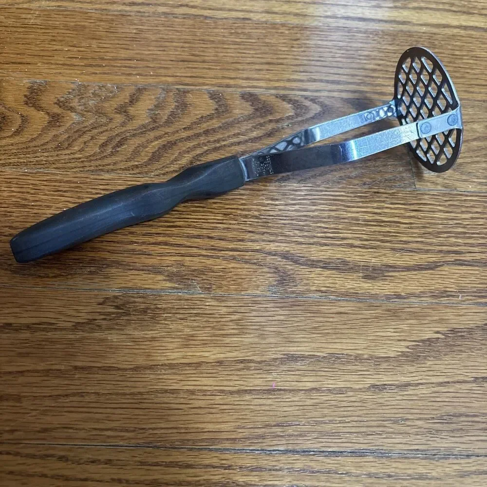 Vintage Cutco No. 14 Potato Masher Stainless Steel Brown Swirl Handle USA